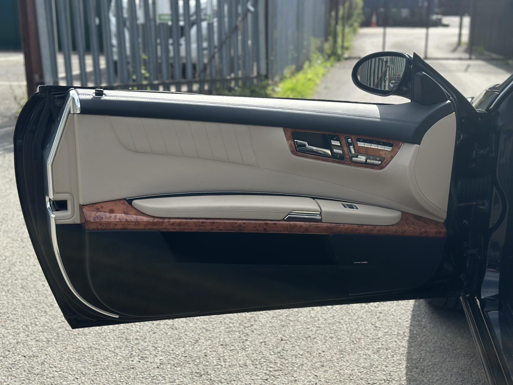 Mercedes-Benz CL 5.5 CL600 Coupe 2dr Petrol Automatic (340 g/km, 517 bhp)