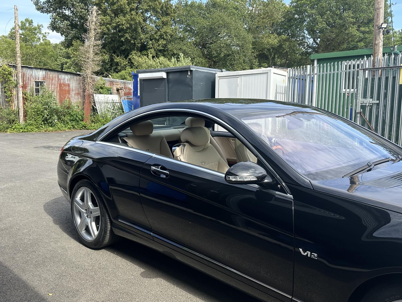 Mercedes-Benz CL 5.5 CL600 Coupe 2dr Petrol Automatic (340 g/km, 517 bhp)