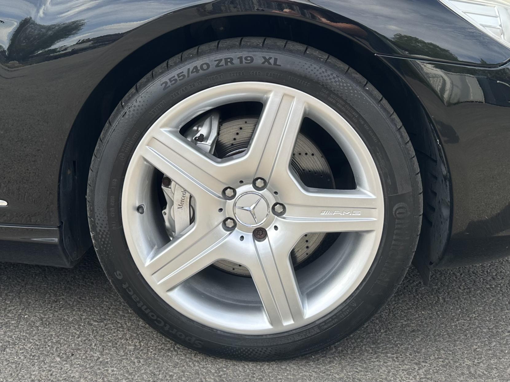Mercedes-Benz CL 5.5 CL600 Coupe 2dr Petrol Automatic (340 g/km, 517 bhp)