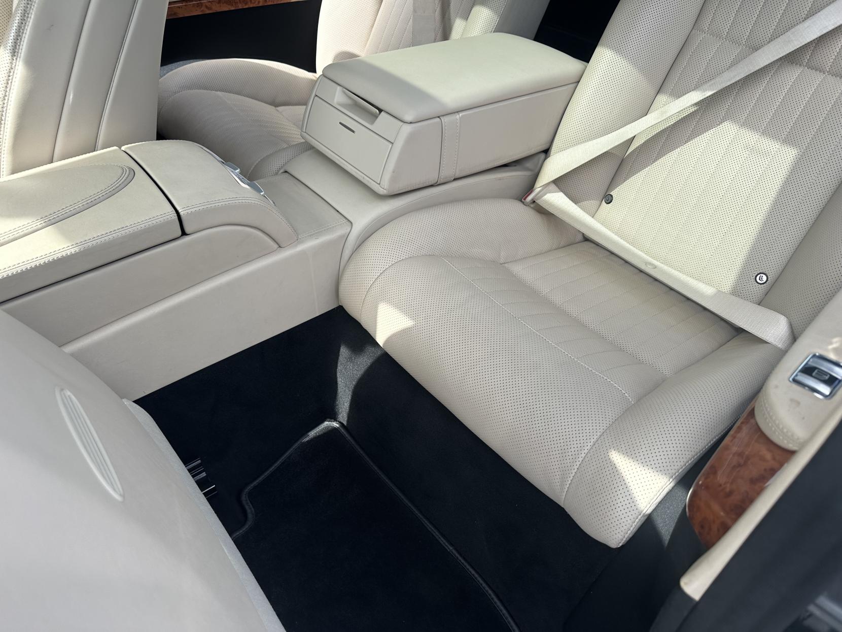 Mercedes-Benz CL 5.5 CL600 Coupe 2dr Petrol Automatic (340 g/km, 517 bhp)