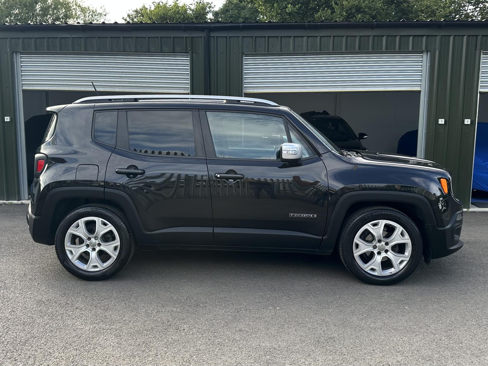 Jeep Renegade 1.4T MultiAirII Limited SUV 5dr Petrol DDCT Euro 6 (s/s) (140 ps)