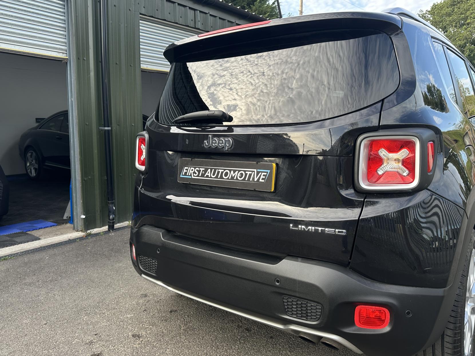 Jeep Renegade 1.4T MultiAirII Limited SUV 5dr Petrol DDCT Euro 6 (s/s) (140 ps)