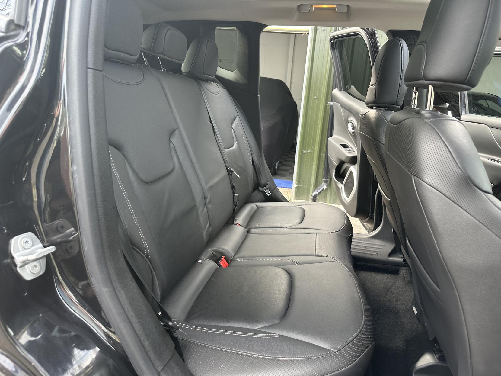 Jeep Renegade 1.4T MultiAirII Limited SUV 5dr Petrol DDCT Euro 6 (s/s) (140 ps)