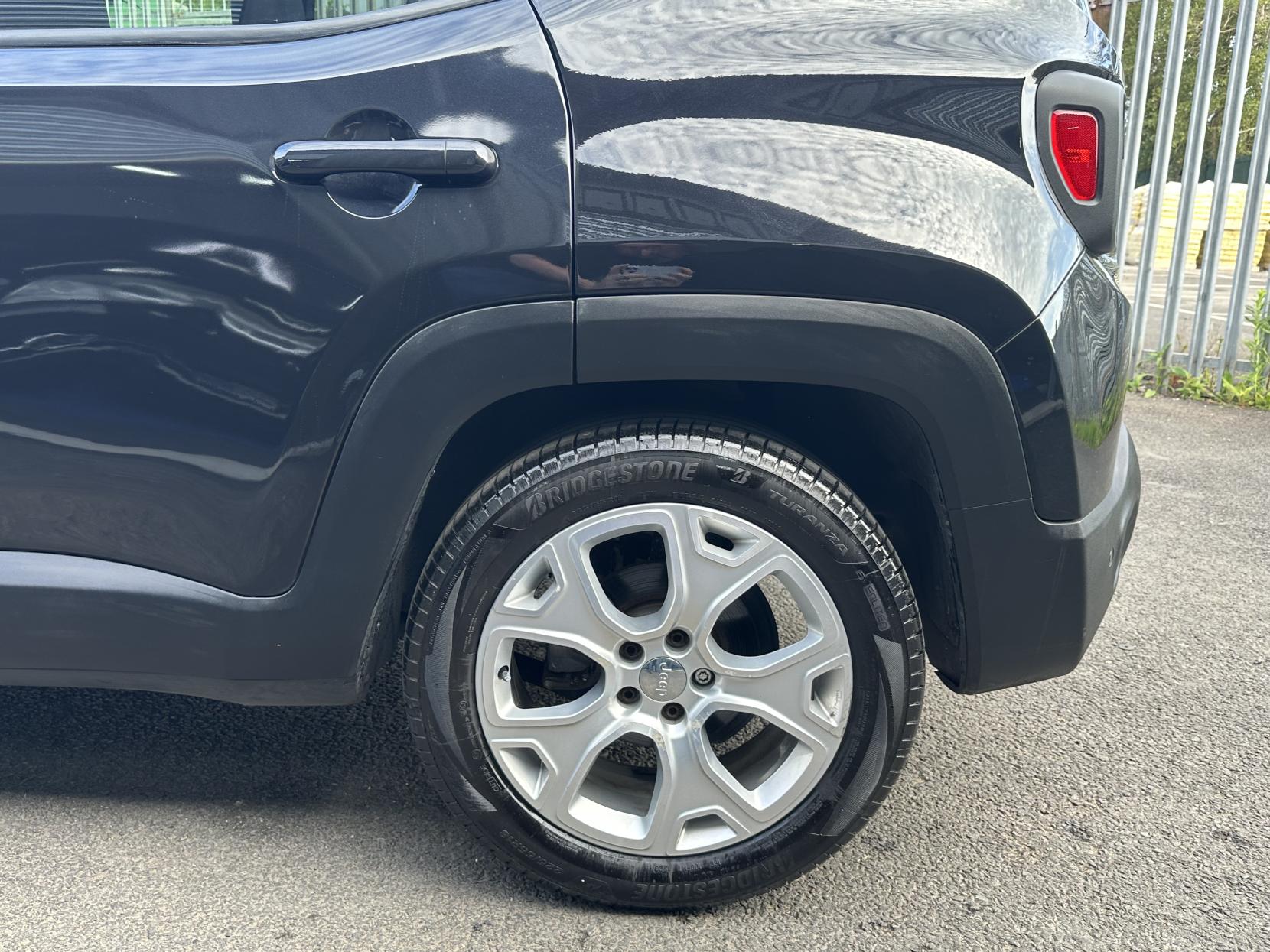 Jeep Renegade 1.4T MultiAirII Limited SUV 5dr Petrol DDCT Euro 6 (s/s) (140 ps)