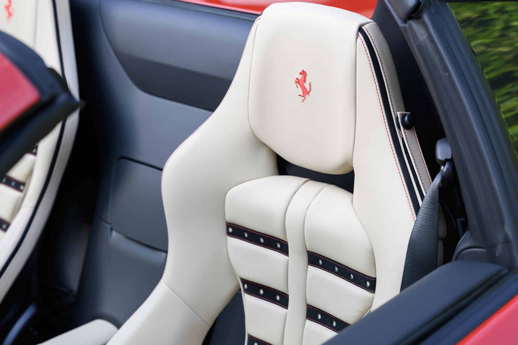 Ferrari 812 GTS 6.5 Convertible (2019 - )