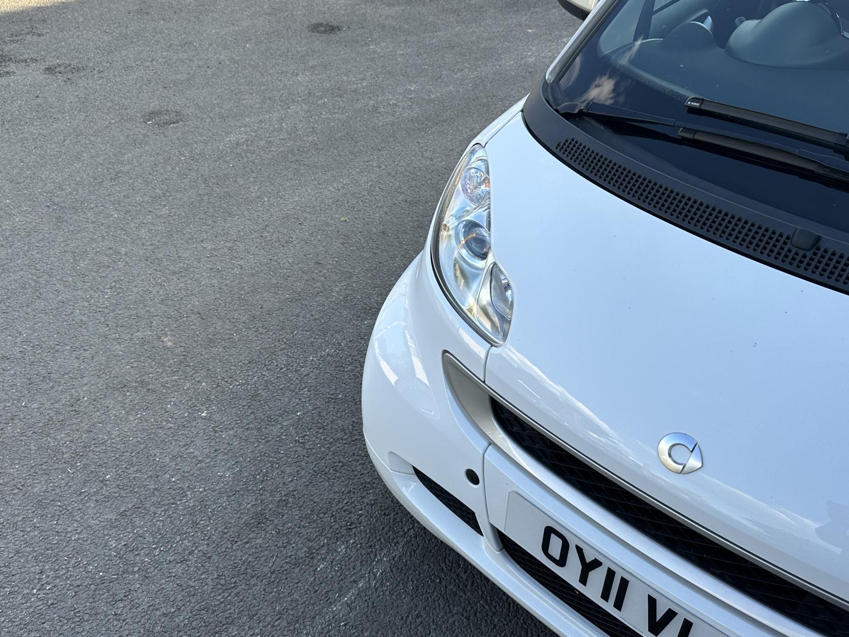 Smart fortwo 1.0 MHD Passion Coupe 2dr Petrol SoftTouch Euro 5 (s/s) (71 bhp)