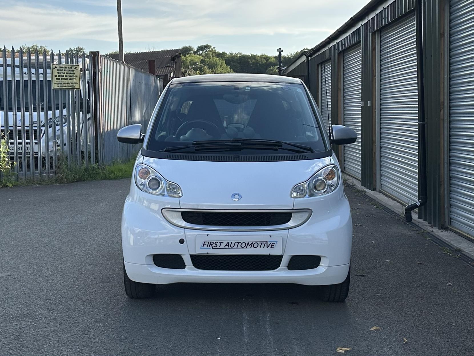 Smart fortwo 1.0 MHD Passion Coupe 2dr Petrol SoftTouch Euro 5 (s/s) (71 bhp)