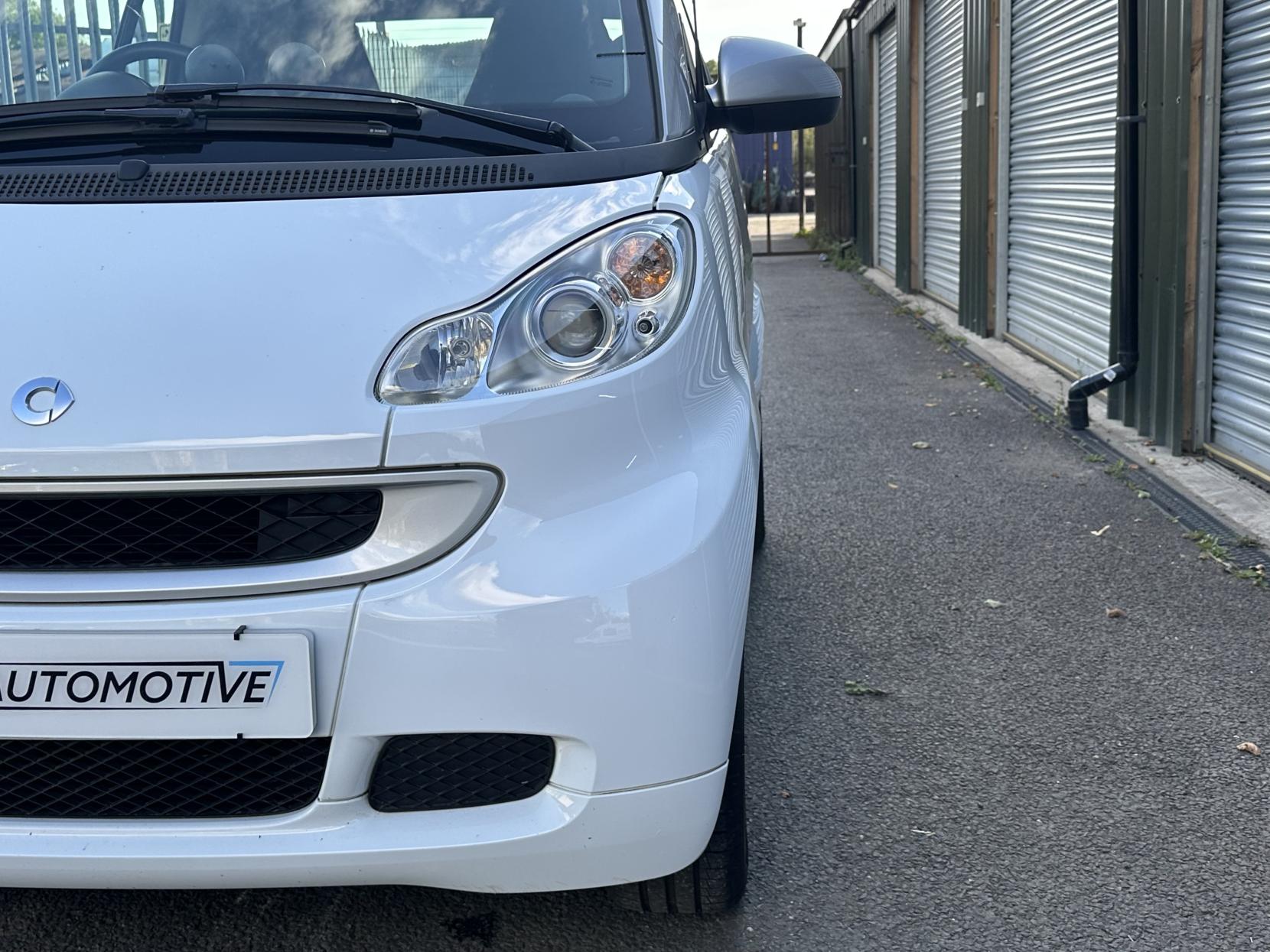Smart fortwo 1.0 MHD Passion Coupe 2dr Petrol SoftTouch Euro 5 (s/s) (71 bhp)