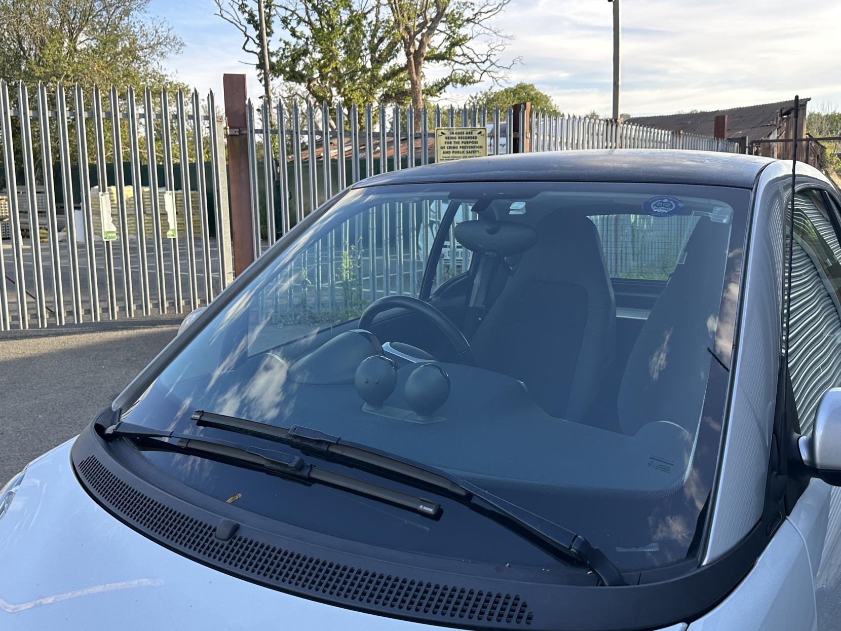 Smart fortwo 1.0 MHD Passion Coupe 2dr Petrol SoftTouch Euro 5 (s/s) (71 bhp)
