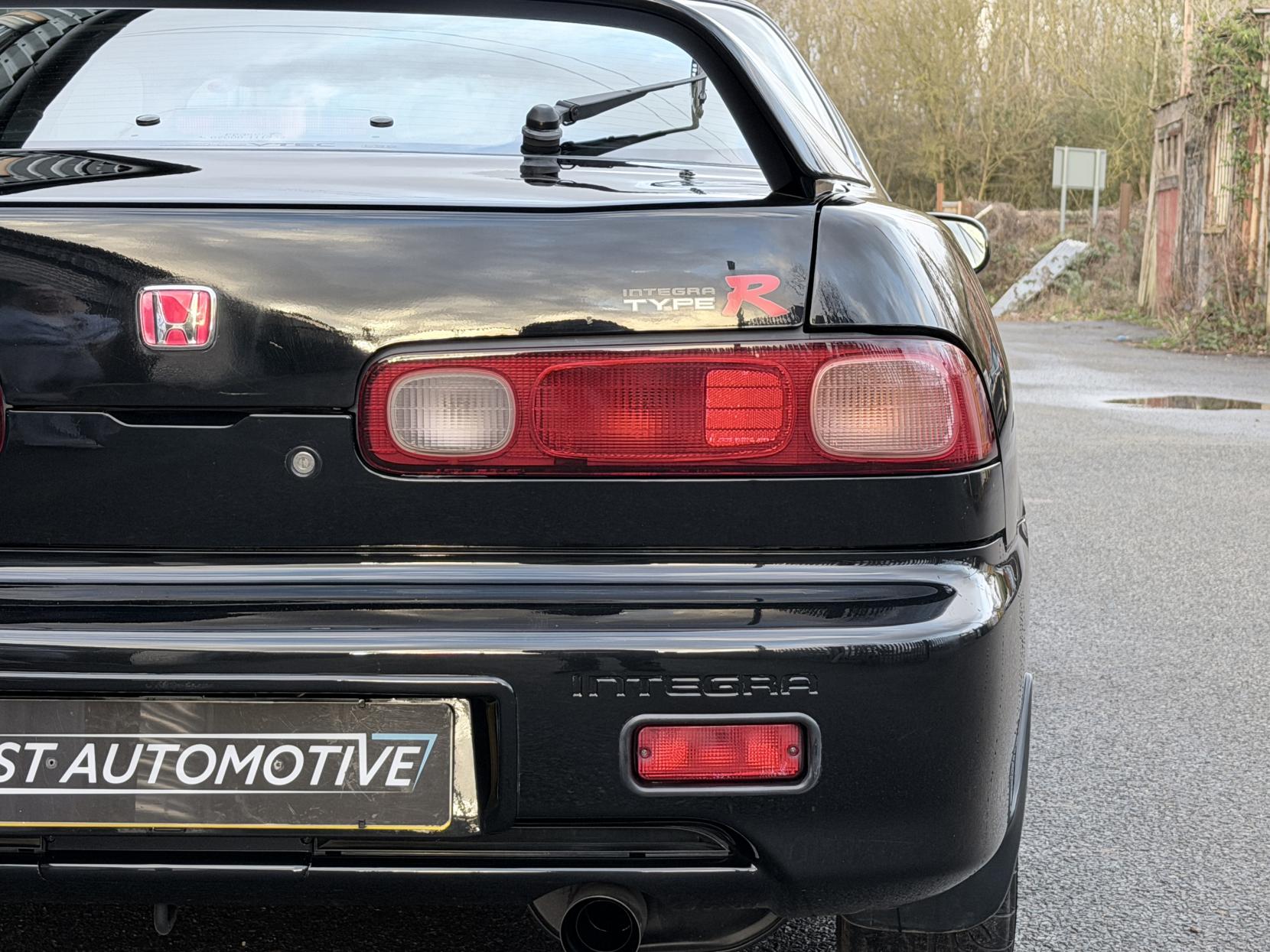 Honda Integra 1.8 Type R Coupe 2dr Petrol Manual (208 g/km, 188 bhp)