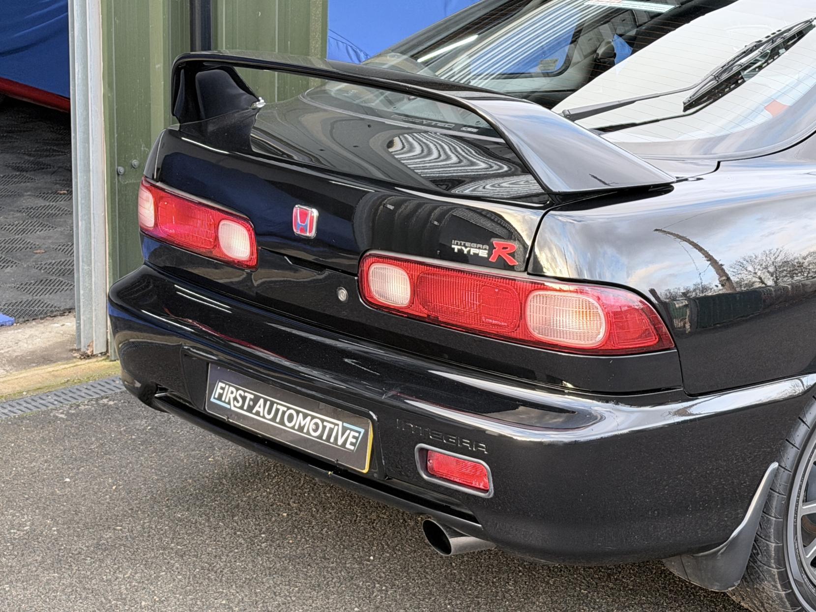Honda Integra 1.8 Type R Coupe 2dr Petrol Manual (208 g/km, 188 bhp)