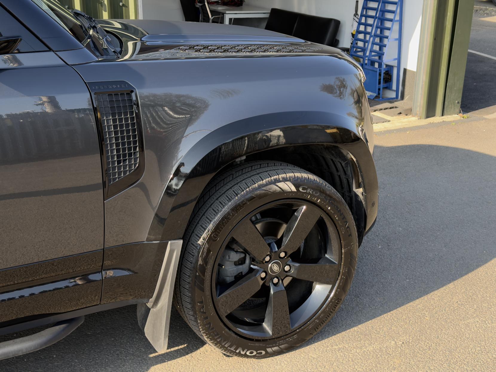 Land Rover Defender 90 3.0 D250 MHEV X-Dynamic HSE SUV 3dr Diesel Auto 4WD Euro 6 (s/s) (250 ps)