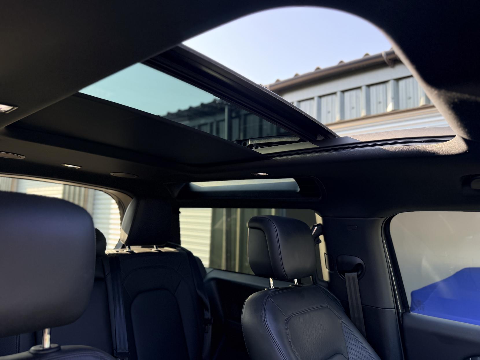 Land Rover Defender 90 3.0 D250 MHEV X-Dynamic HSE SUV 3dr Diesel Auto 4WD Euro 6 (s/s) (250 ps)