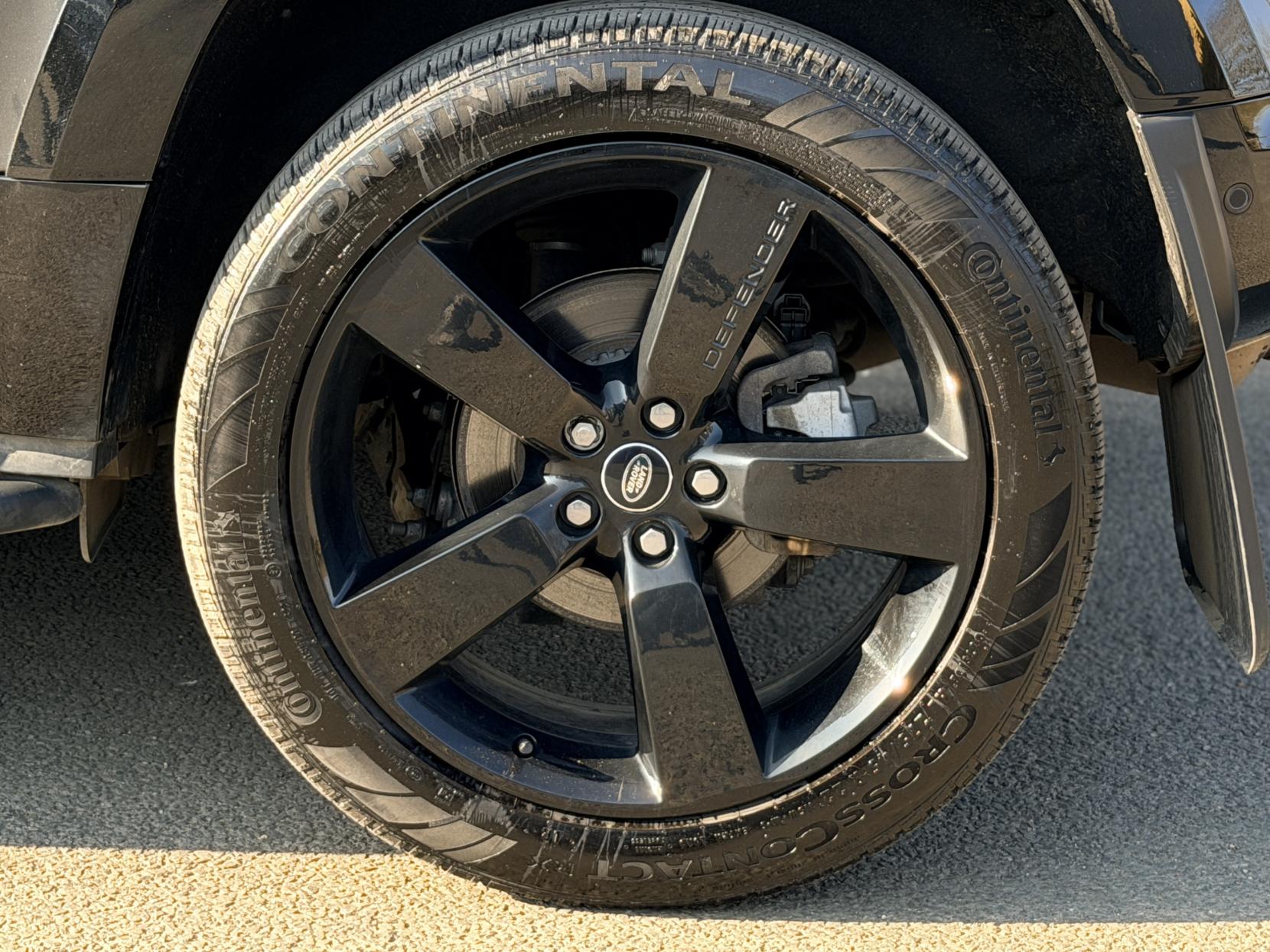 Land Rover Defender 90 3.0 D250 MHEV X-Dynamic HSE SUV 3dr Diesel Auto 4WD Euro 6 (s/s) (250 ps)