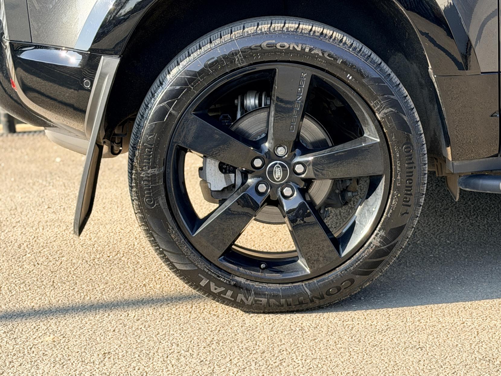 Land Rover Defender 90 3.0 D250 MHEV X-Dynamic HSE SUV 3dr Diesel Auto 4WD Euro 6 (s/s) (250 ps)