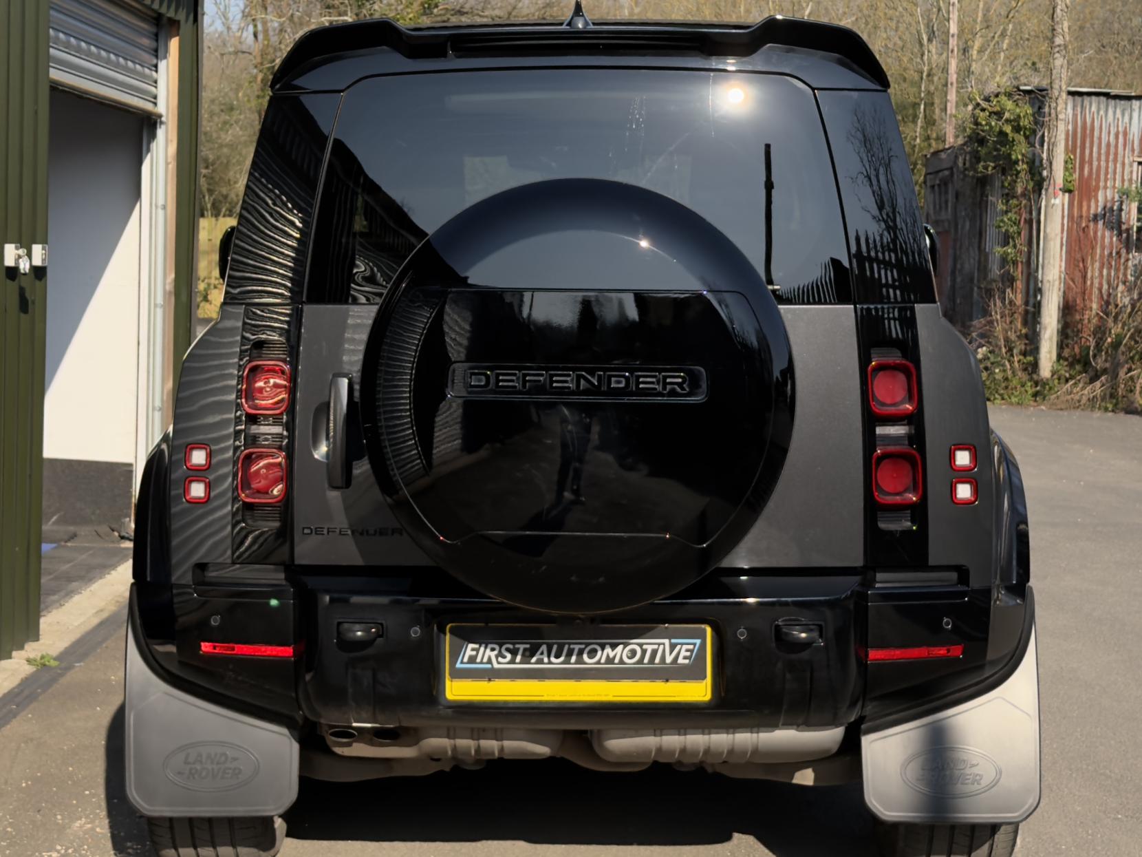 Land Rover Defender 90 3.0 D250 MHEV X-Dynamic HSE SUV 3dr Diesel Auto 4WD Euro 6 (s/s) (250 ps)