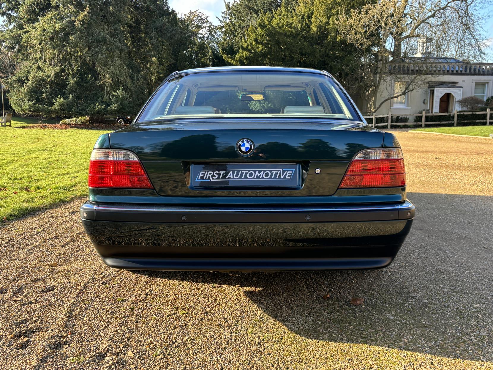 BMW 7 Series 3.0 730i Saloon 4dr Petrol Automatic (218 bhp)