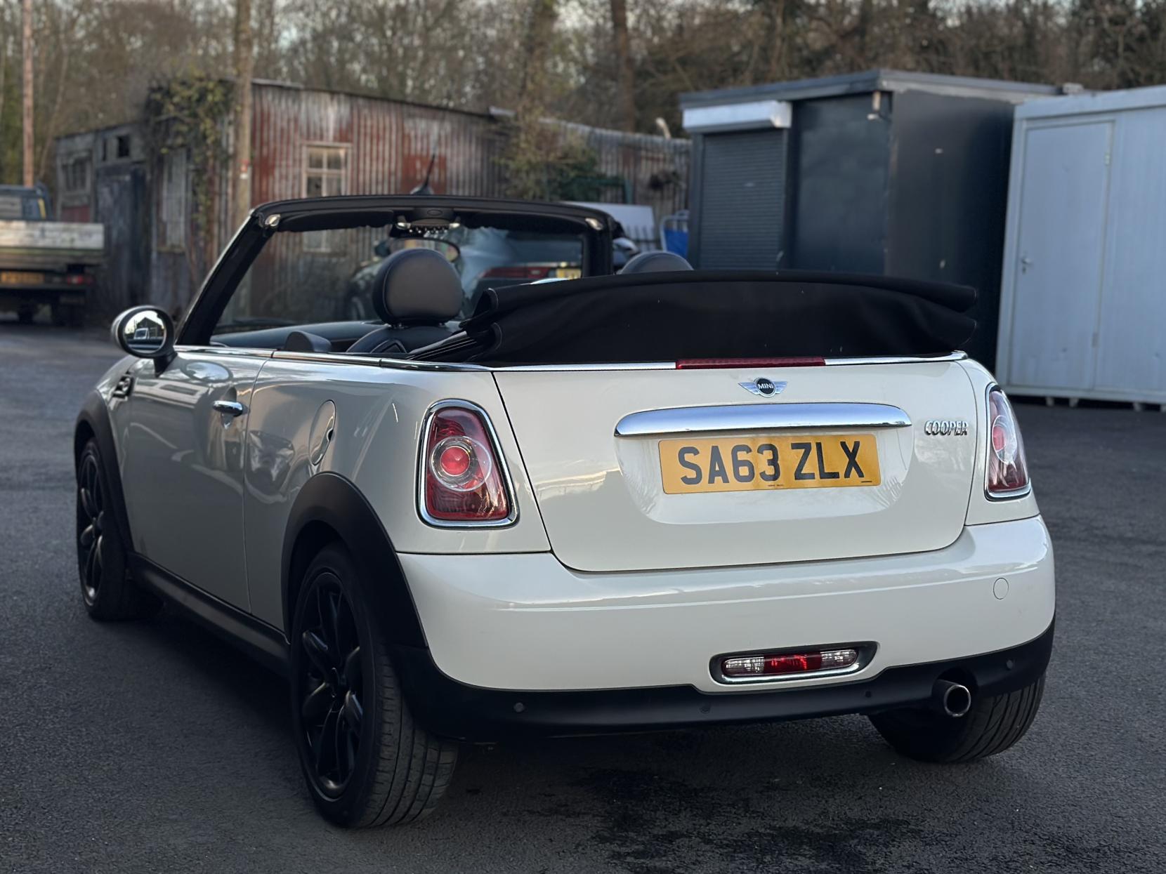 MINI Convertible 1.6 Cooper Convertible 2dr Petrol Manual Euro 6 (s/s) (122 ps)