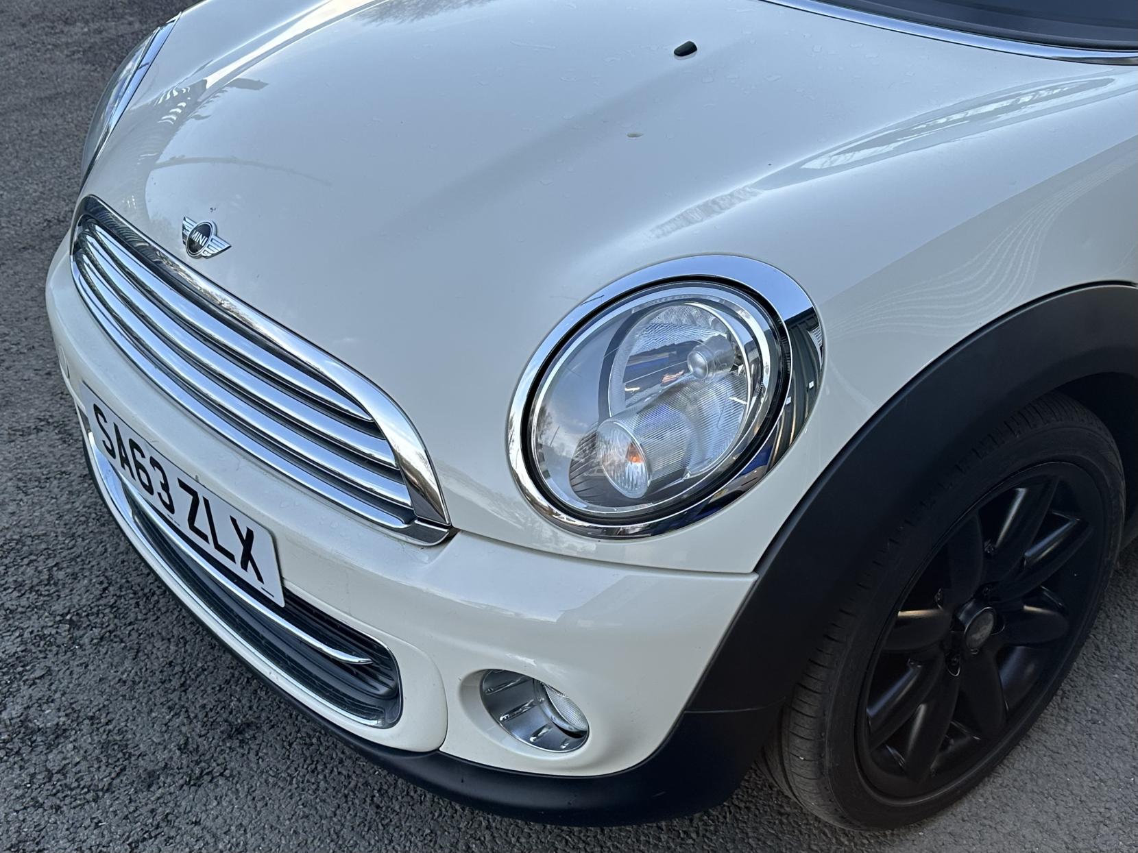 MINI Convertible 1.6 Cooper Convertible 2dr Petrol Manual Euro 6 (s/s) (122 ps)