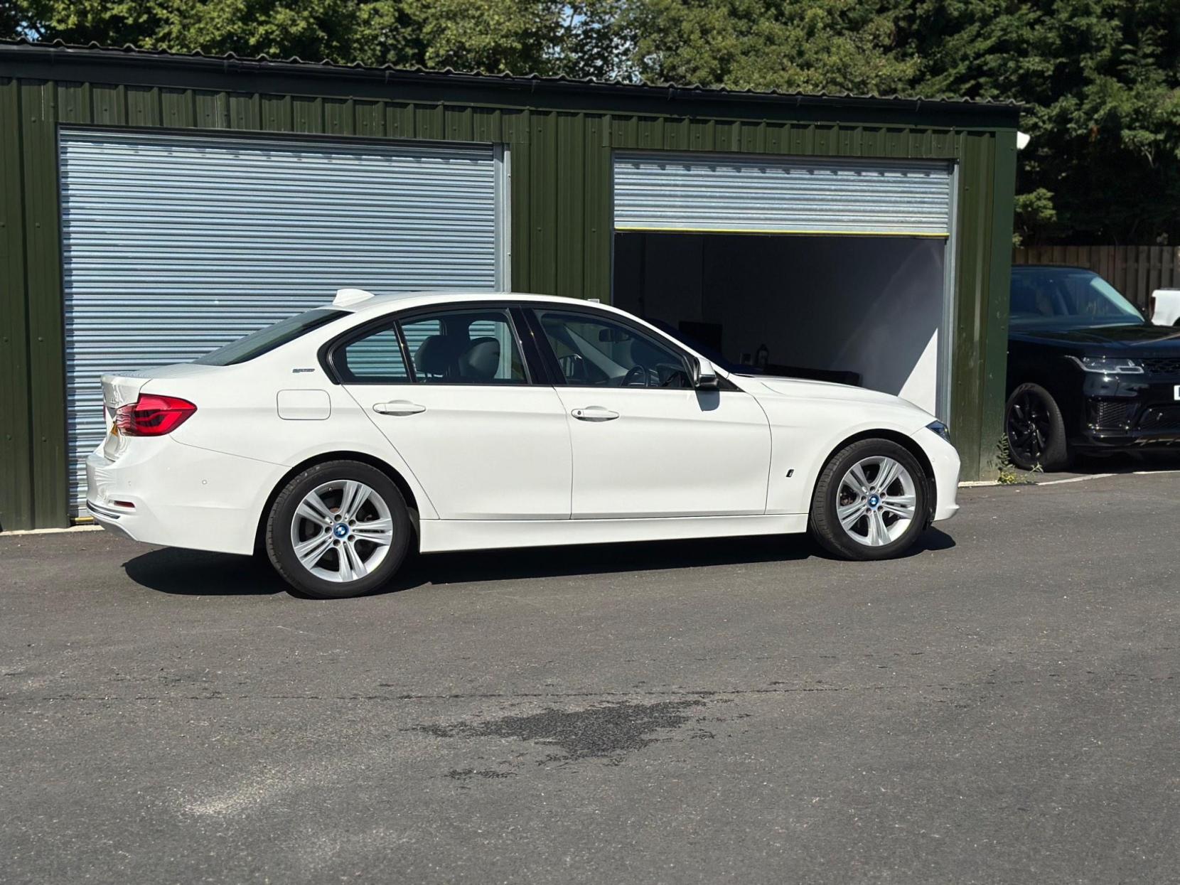 BMW 3 Series 2.0 330e 7.6kWh Sport Auto Euro 6 (s/s) 4dr