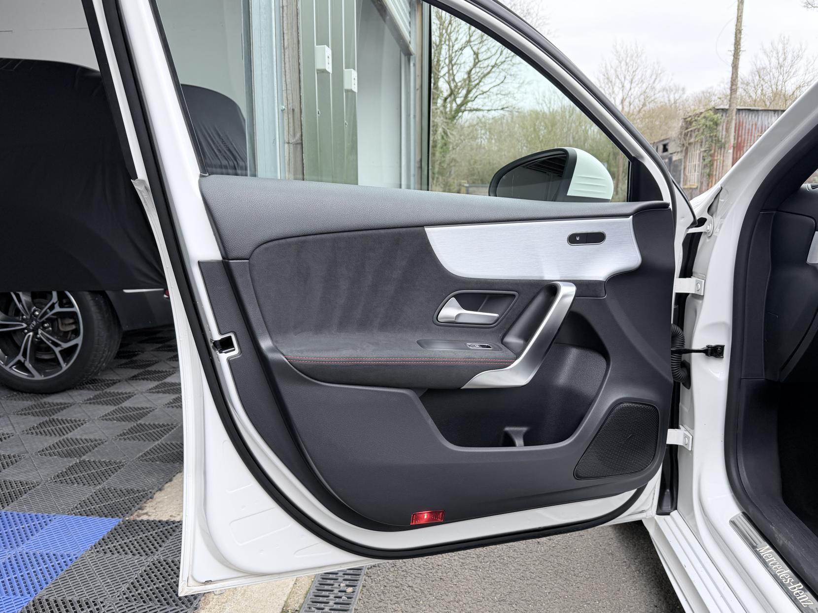 Mercedes-Benz A Class 2.0 A250 AMG Line (Premium) Hatchback 5dr Petrol 7G-DCT Euro 6 (s/s) (224 ps)