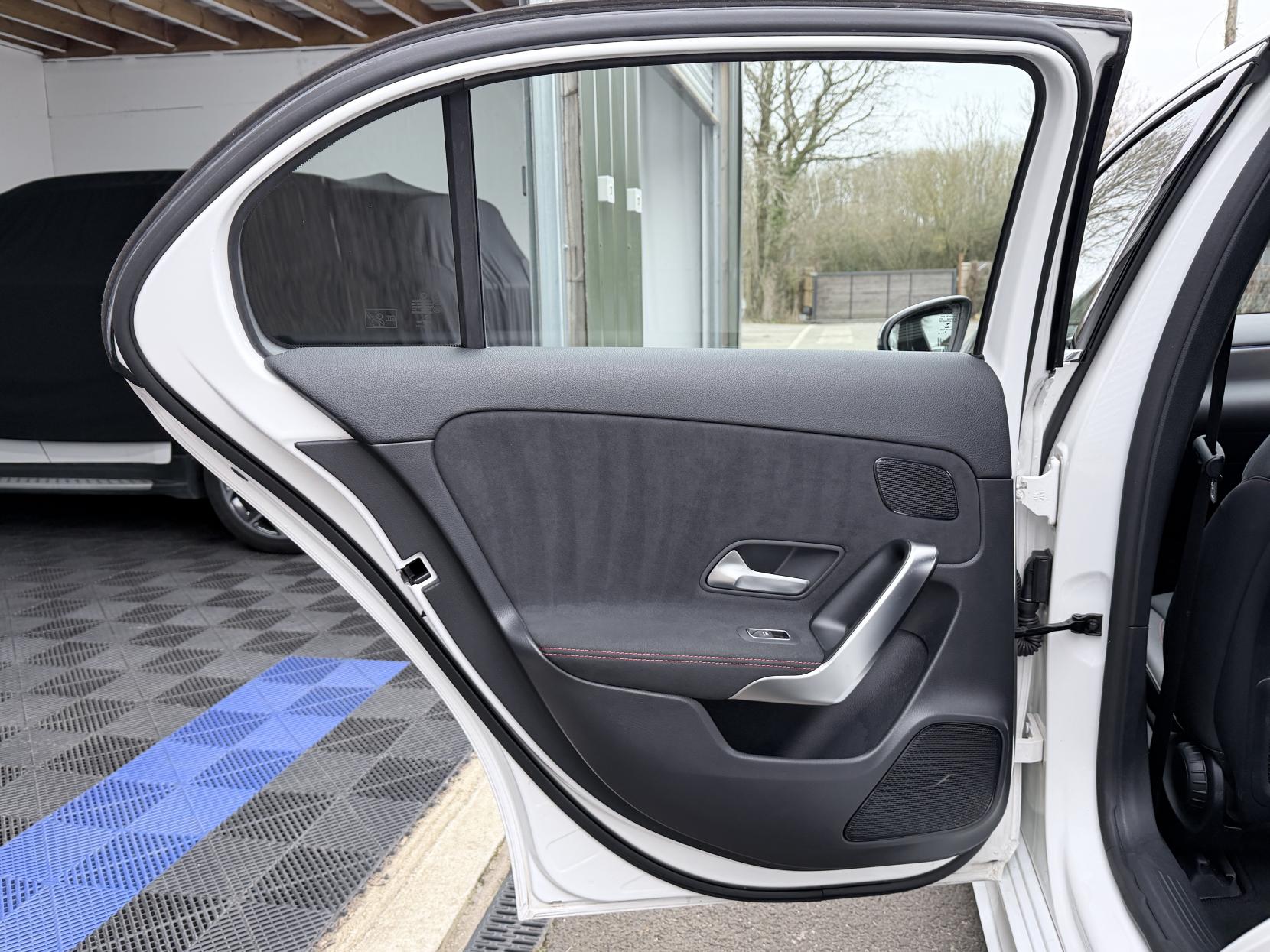 Mercedes-Benz A Class 2.0 A250 AMG Line (Premium) Hatchback 5dr Petrol 7G-DCT Euro 6 (s/s) (224 ps)