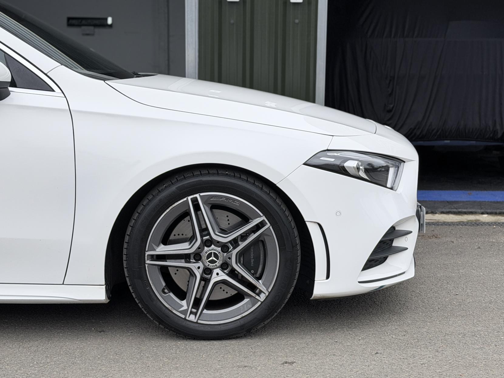 Mercedes-Benz A Class 2.0 A250 AMG Line (Premium) Hatchback 5dr Petrol 7G-DCT Euro 6 (s/s) (224 ps)