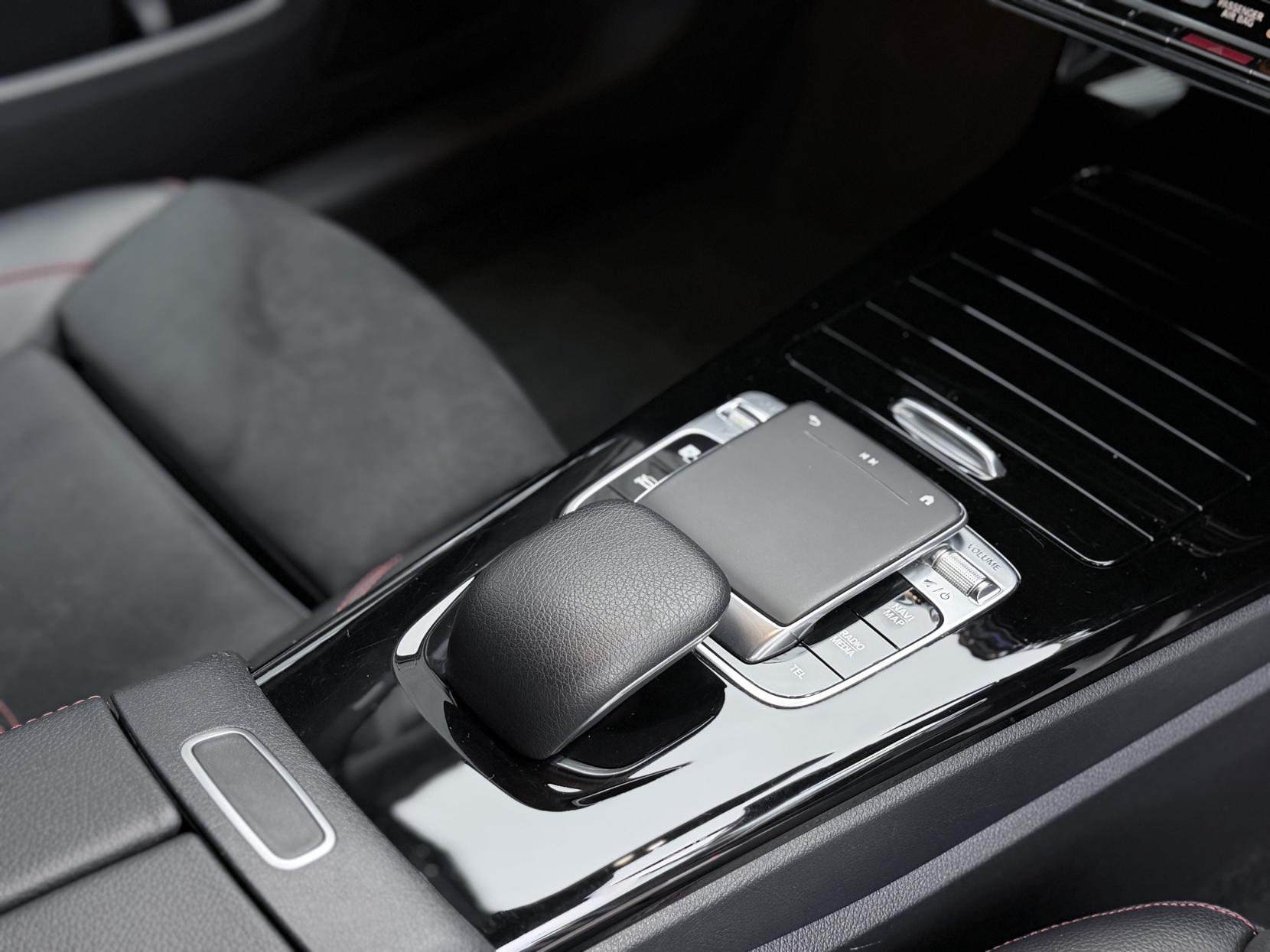 Mercedes-Benz A Class 2.0 A250 AMG Line (Premium) Hatchback 5dr Petrol 7G-DCT Euro 6 (s/s) (224 ps)