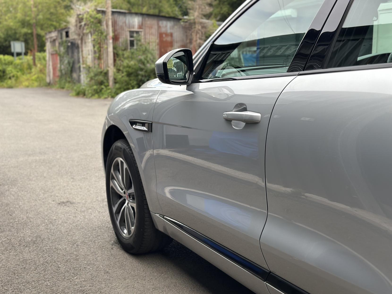 Jaguar F-PACE 2.0 D180 R-Sport SUV 5dr Diesel Auto AWD Euro 6 (s/s) (180 ps)