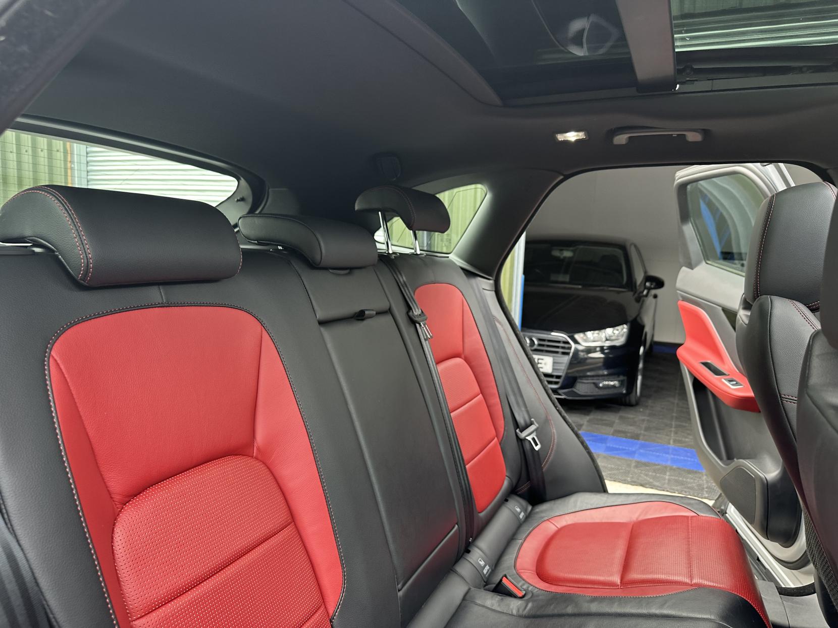 Jaguar F-PACE 2.0 D180 R-Sport SUV 5dr Diesel Auto AWD Euro 6 (s/s) (180 ps)