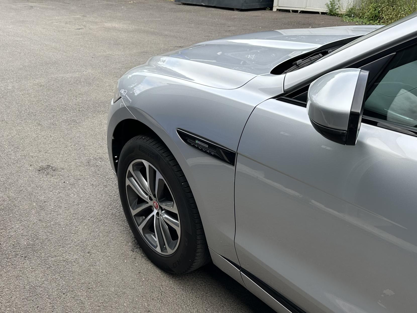 Jaguar F-PACE 2.0 D180 R-Sport SUV 5dr Diesel Auto AWD Euro 6 (s/s) (180 ps)