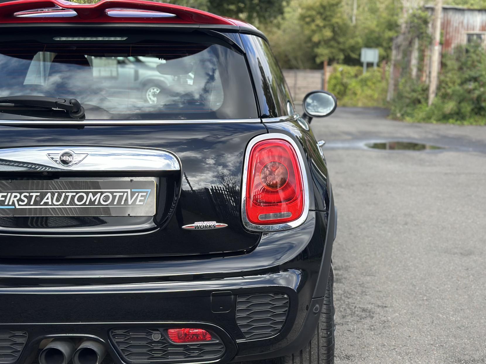 MINI Hatch 2.0 John Cooper Works Hatchback 3dr Petrol Auto Euro 6 (s/s) (231 ps)