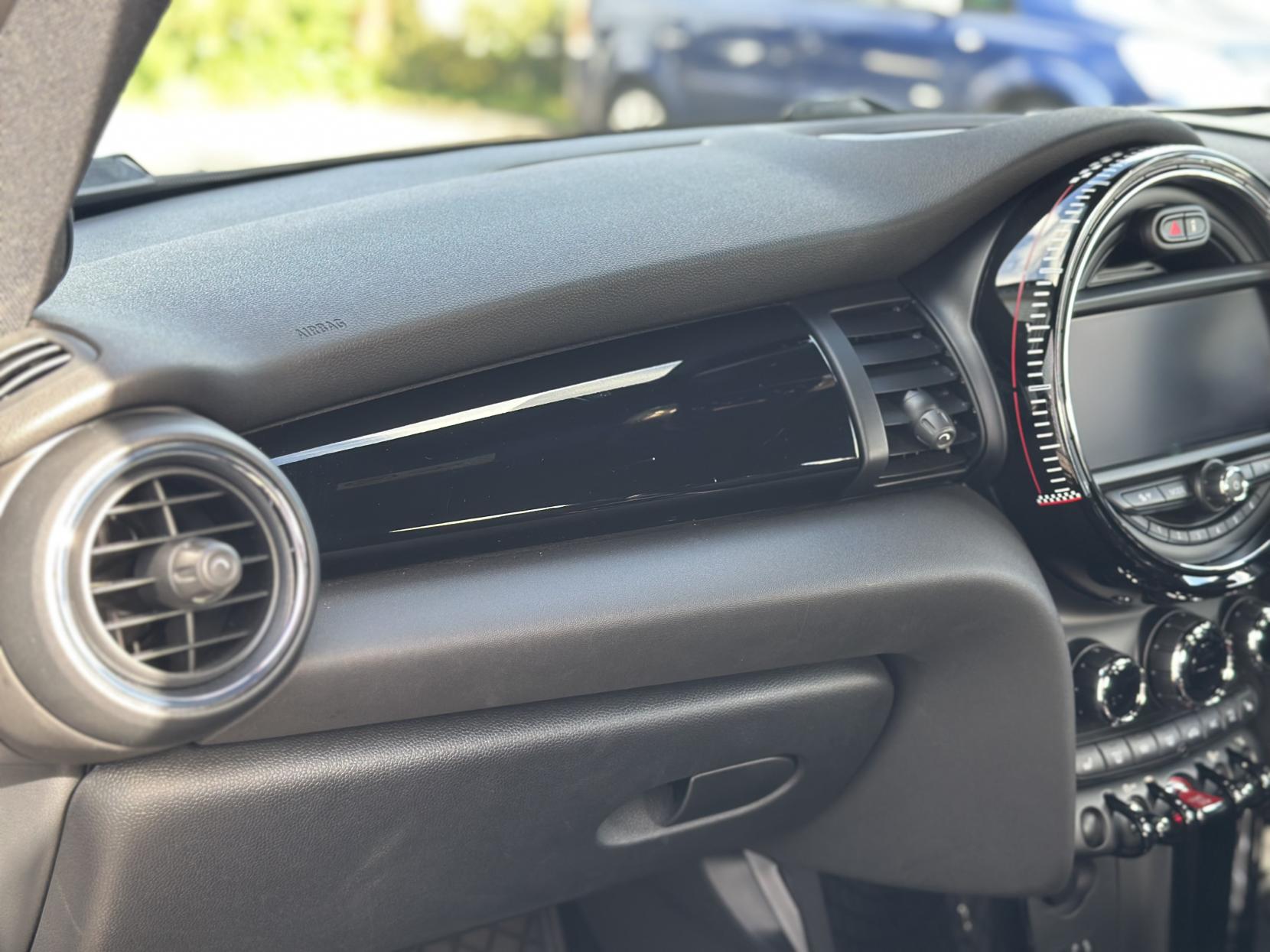 MINI Hatch 2.0 John Cooper Works Hatchback 3dr Petrol Auto Euro 6 (s/s) (231 ps)