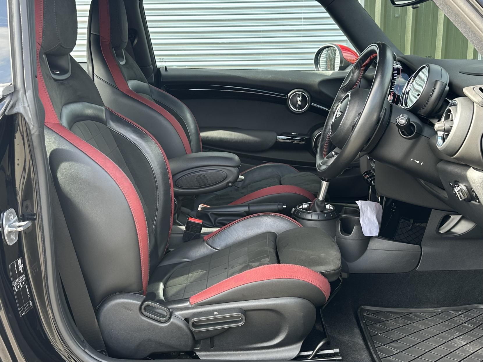 MINI Hatch 2.0 John Cooper Works Hatchback 3dr Petrol Auto Euro 6 (s/s) (231 ps)