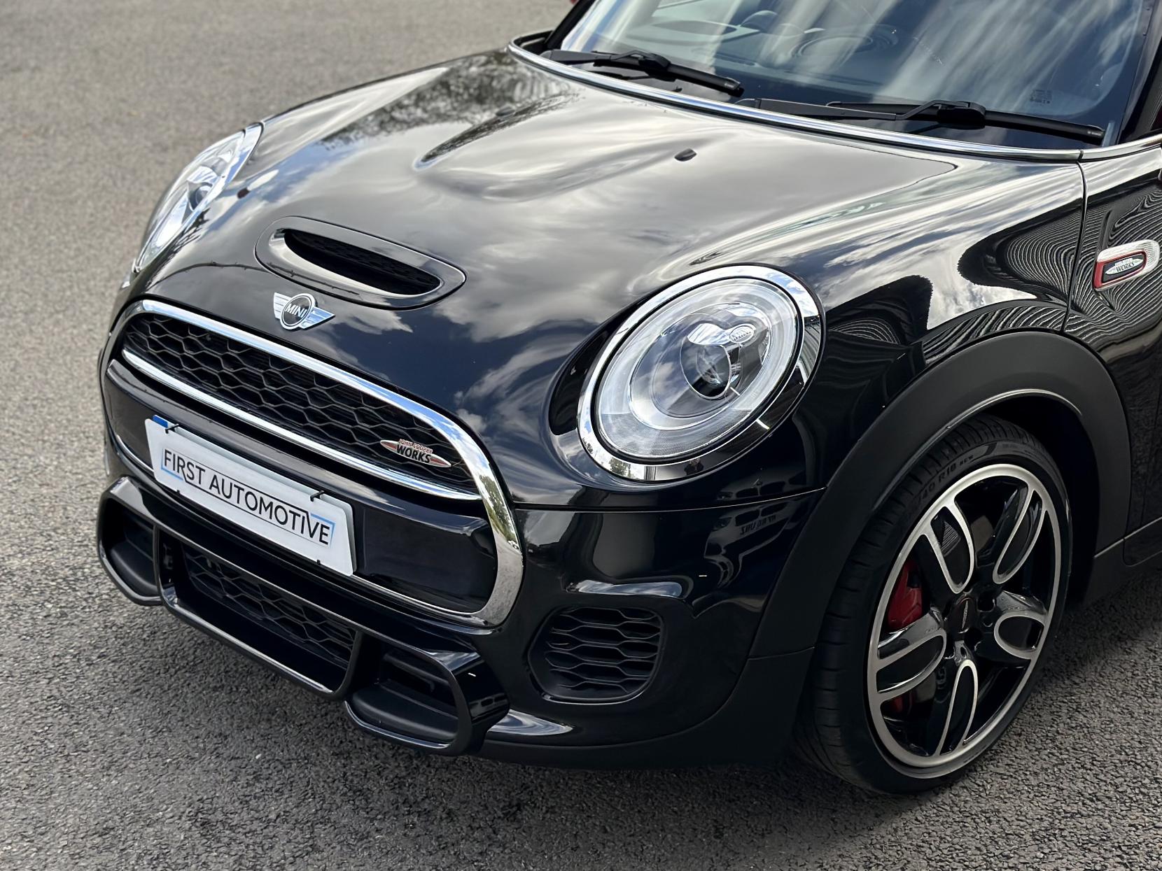 MINI Hatch 2.0 John Cooper Works Hatchback 3dr Petrol Auto Euro 6 (s/s) (231 ps)