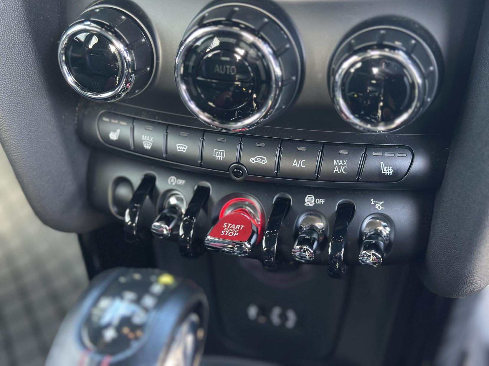 MINI Hatch 2.0 John Cooper Works Hatchback 3dr Petrol Auto Euro 6 (s/s) (231 ps)