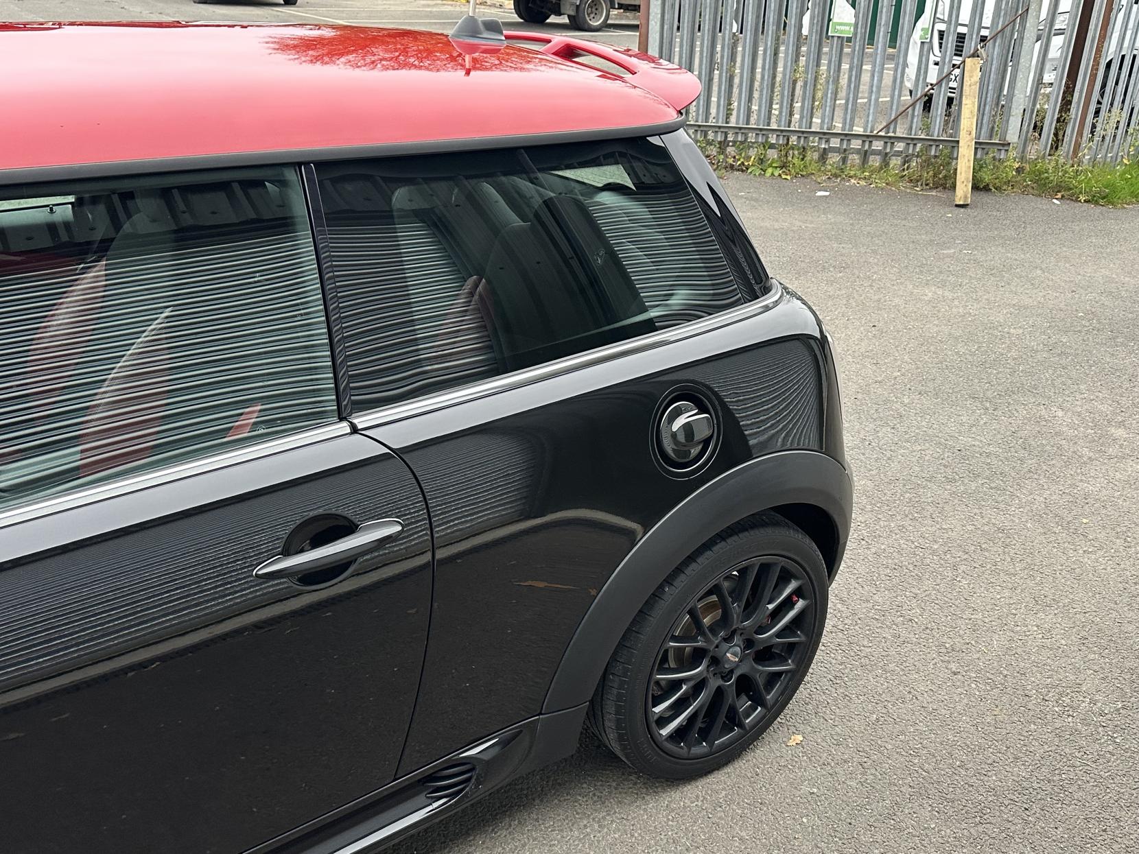 MINI Hatch 1.6 John Cooper Works Hatchback 3dr Petrol Manual Euro 5 (211 ps)