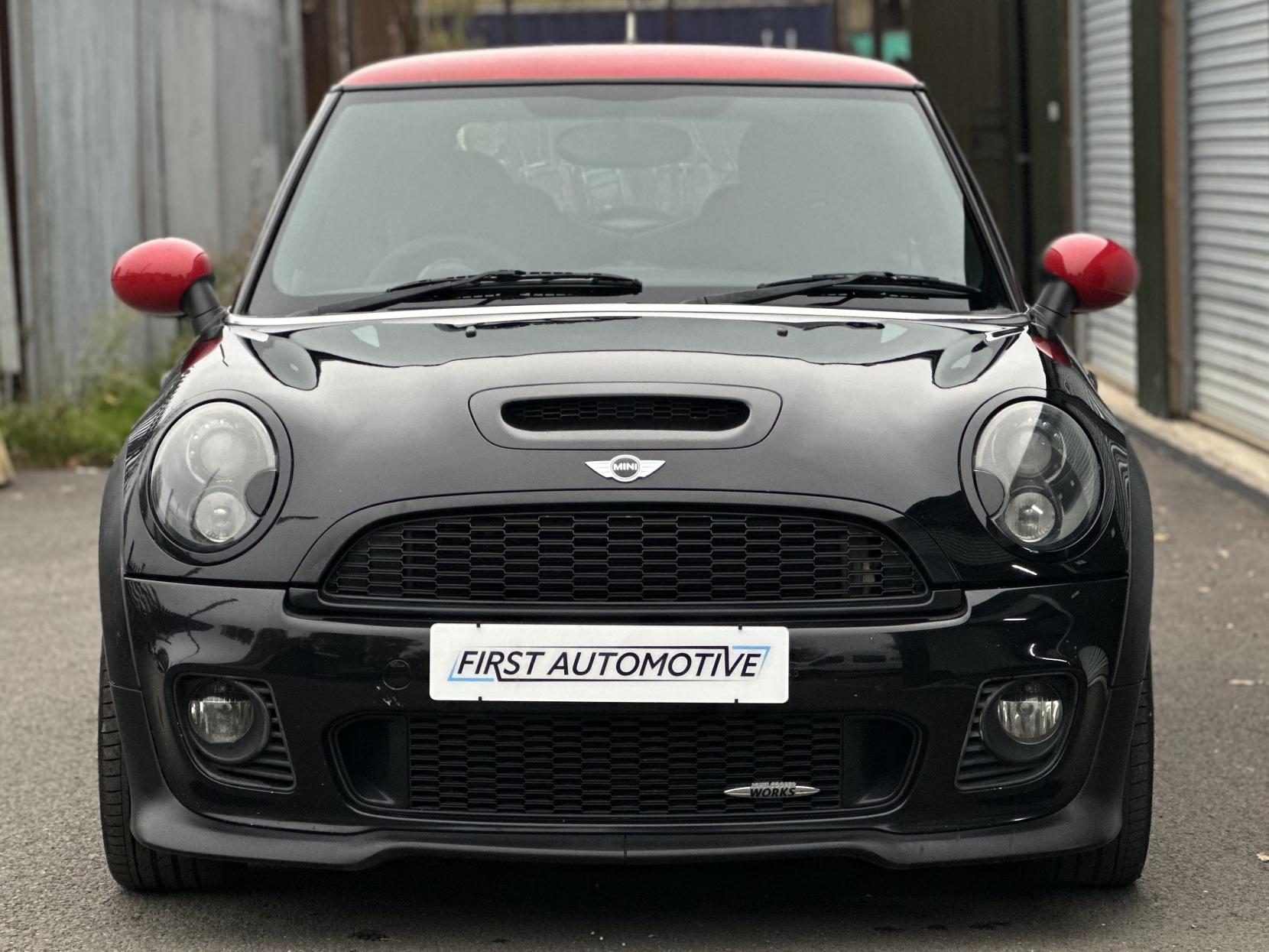 MINI Hatch 1.6 John Cooper Works Hatchback 3dr Petrol Manual Euro 5 (211 ps)