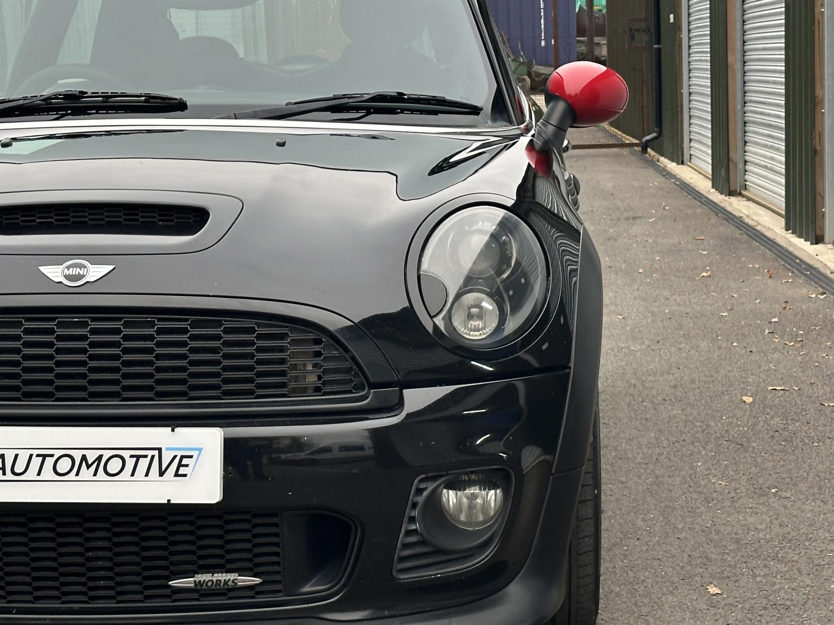 MINI Hatch 1.6 John Cooper Works Hatchback 3dr Petrol Manual Euro 5 (211 ps)