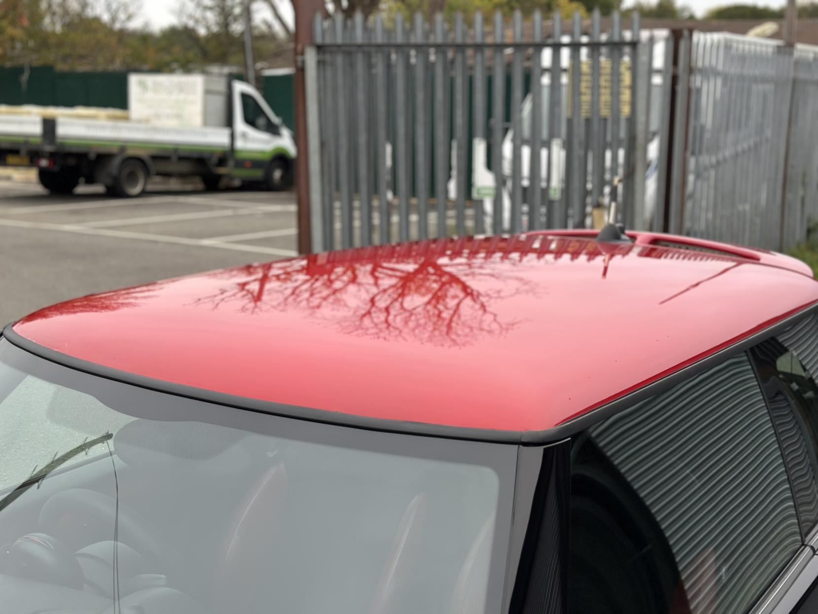 MINI Hatch 1.6 John Cooper Works Hatchback 3dr Petrol Manual Euro 5 (211 ps)