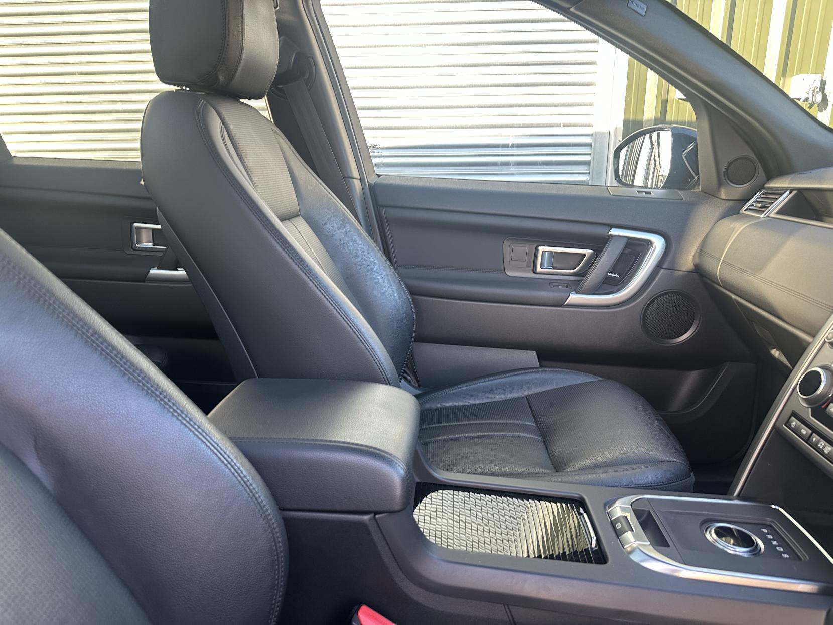 Land Rover Discovery Sport 2.0 TD4 Landmark SUV 5dr Diesel Auto 4WD Euro 6 (s/s) (180 ps)