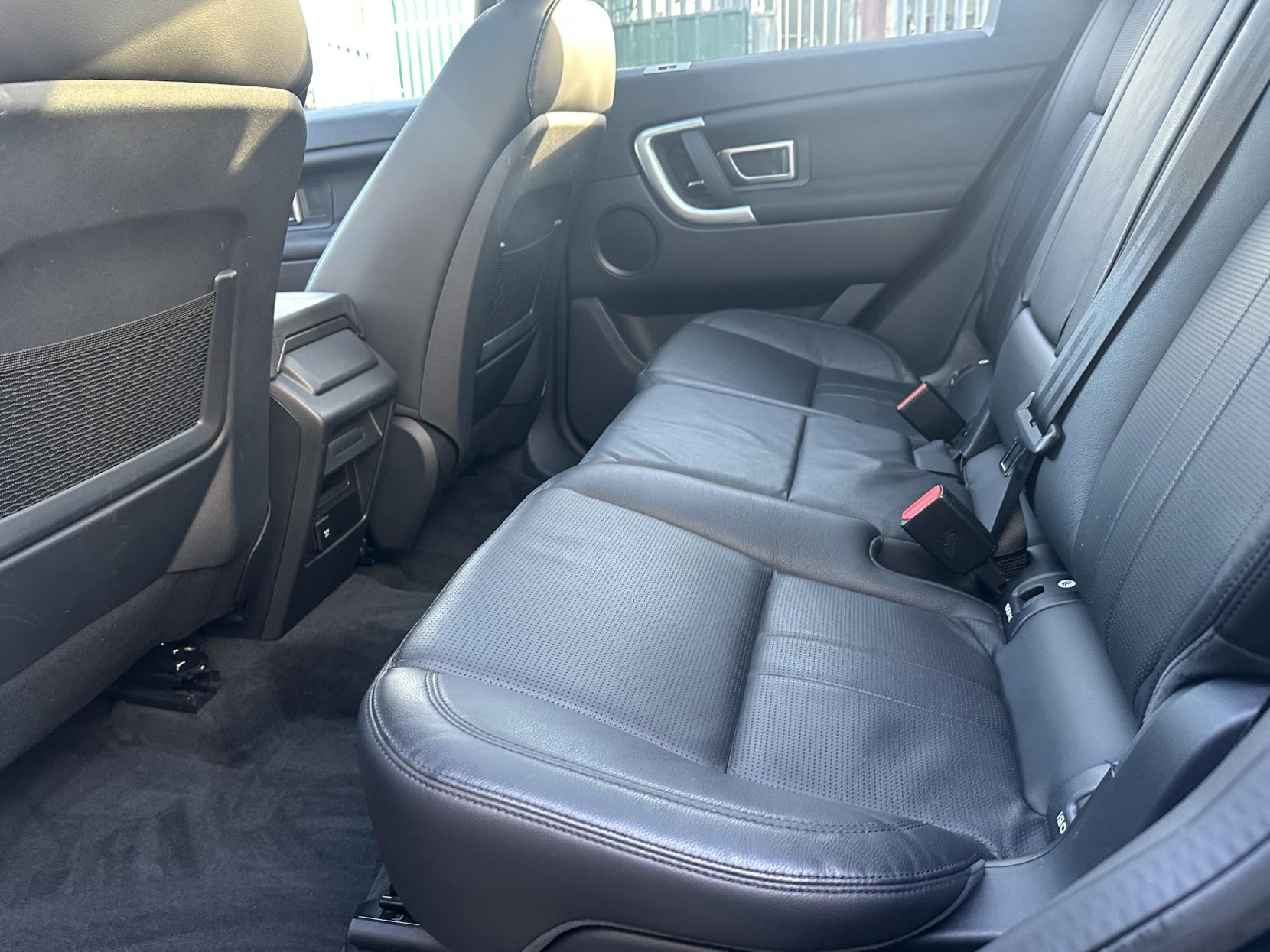 Land Rover Discovery Sport 2.0 TD4 Landmark SUV 5dr Diesel Auto 4WD Euro 6 (s/s) (180 ps)