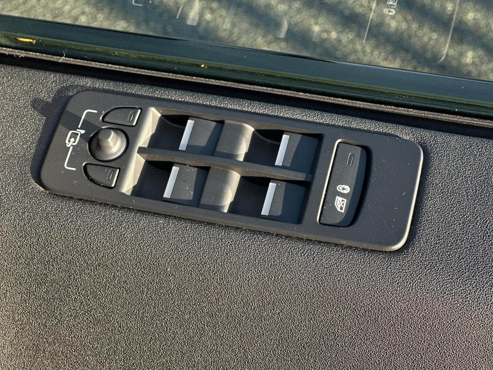 Land Rover Discovery Sport 2.0 TD4 Landmark SUV 5dr Diesel Auto 4WD Euro 6 (s/s) (180 ps)