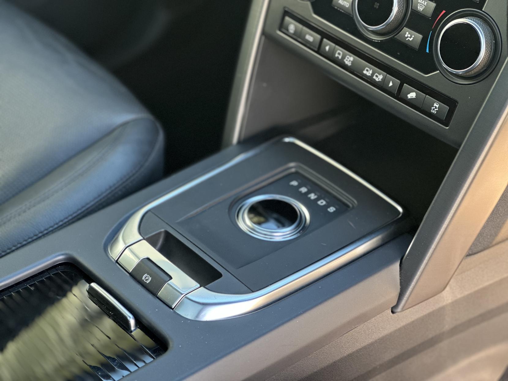 Land Rover Discovery Sport 2.0 TD4 Landmark SUV 5dr Diesel Auto 4WD Euro 6 (s/s) (180 ps)