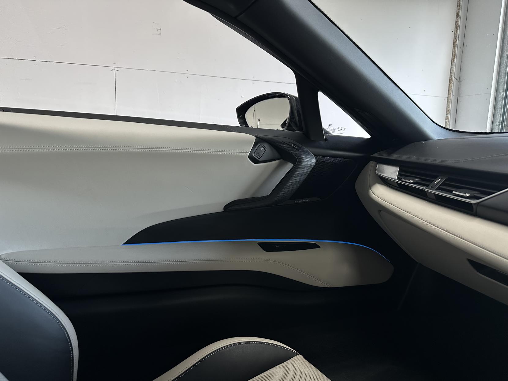 BMW i8 1.5 11.6kWh Roadster 2dr Petrol Plug-in Hybrid Auto 4WD Euro 6 (s/s) (374 ps)