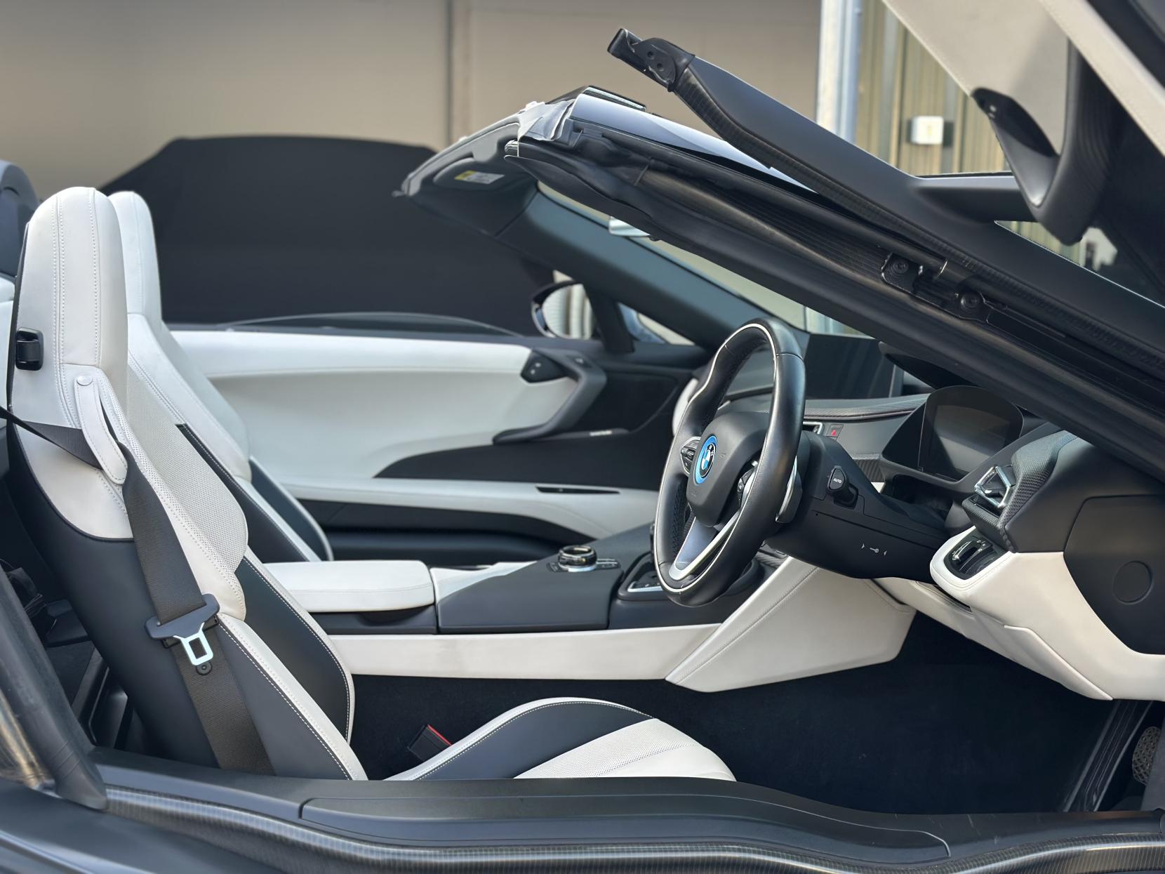 BMW i8 1.5 11.6kWh Roadster 2dr Petrol Plug-in Hybrid Auto 4WD Euro 6 (s/s) (374 ps)