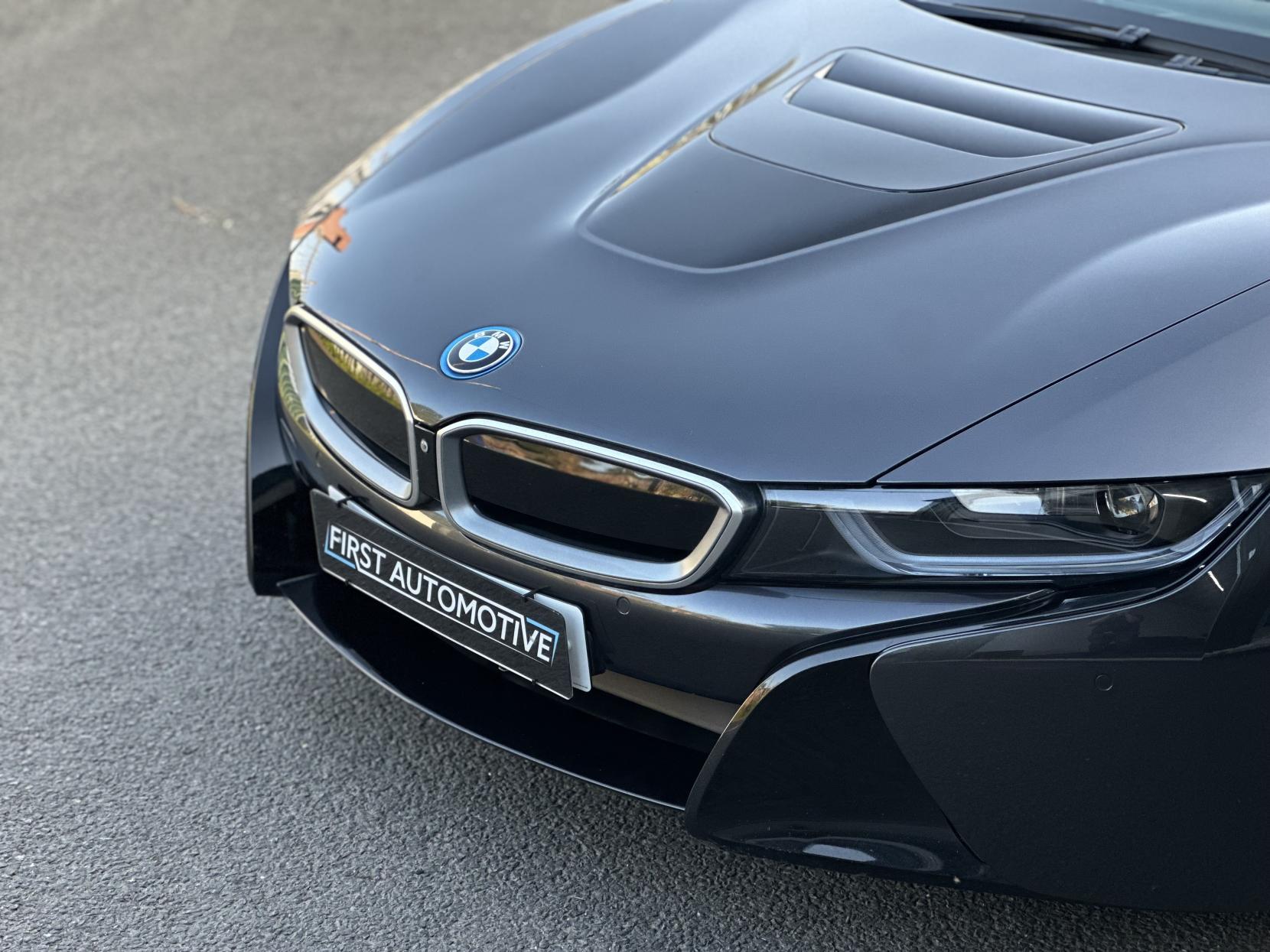 BMW i8 1.5 11.6kWh Roadster 2dr Petrol Plug-in Hybrid Auto 4WD Euro 6 (s/s) (374 ps)