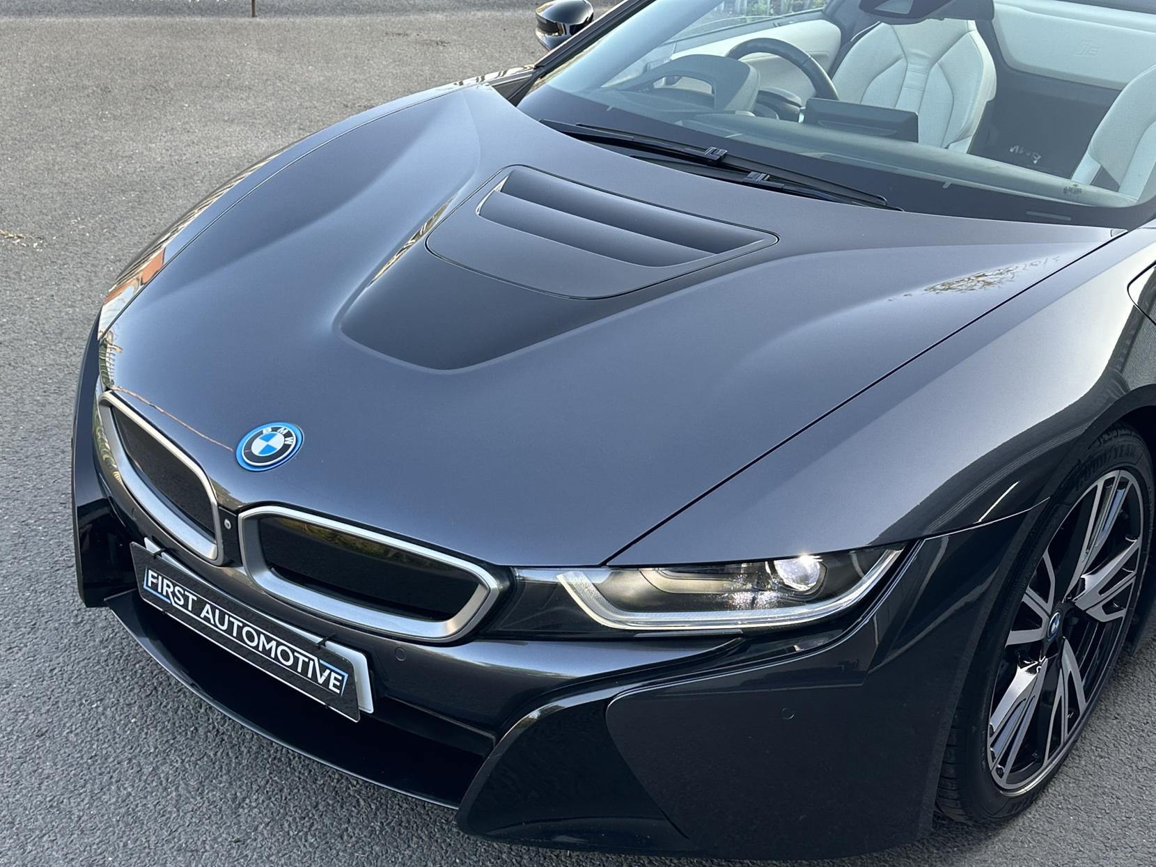 BMW i8 1.5 11.6kWh Roadster 2dr Petrol Plug-in Hybrid Auto 4WD Euro 6 (s/s) (374 ps)
