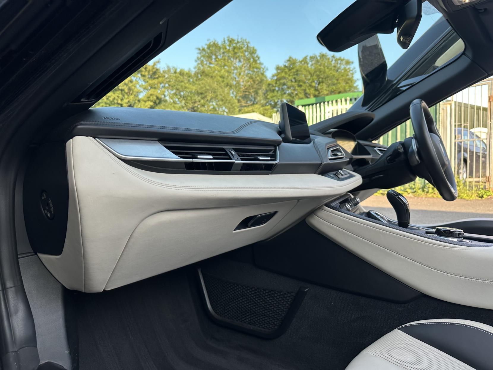 BMW i8 1.5 11.6kWh Roadster 2dr Petrol Plug-in Hybrid Auto 4WD Euro 6 (s/s) (374 ps)