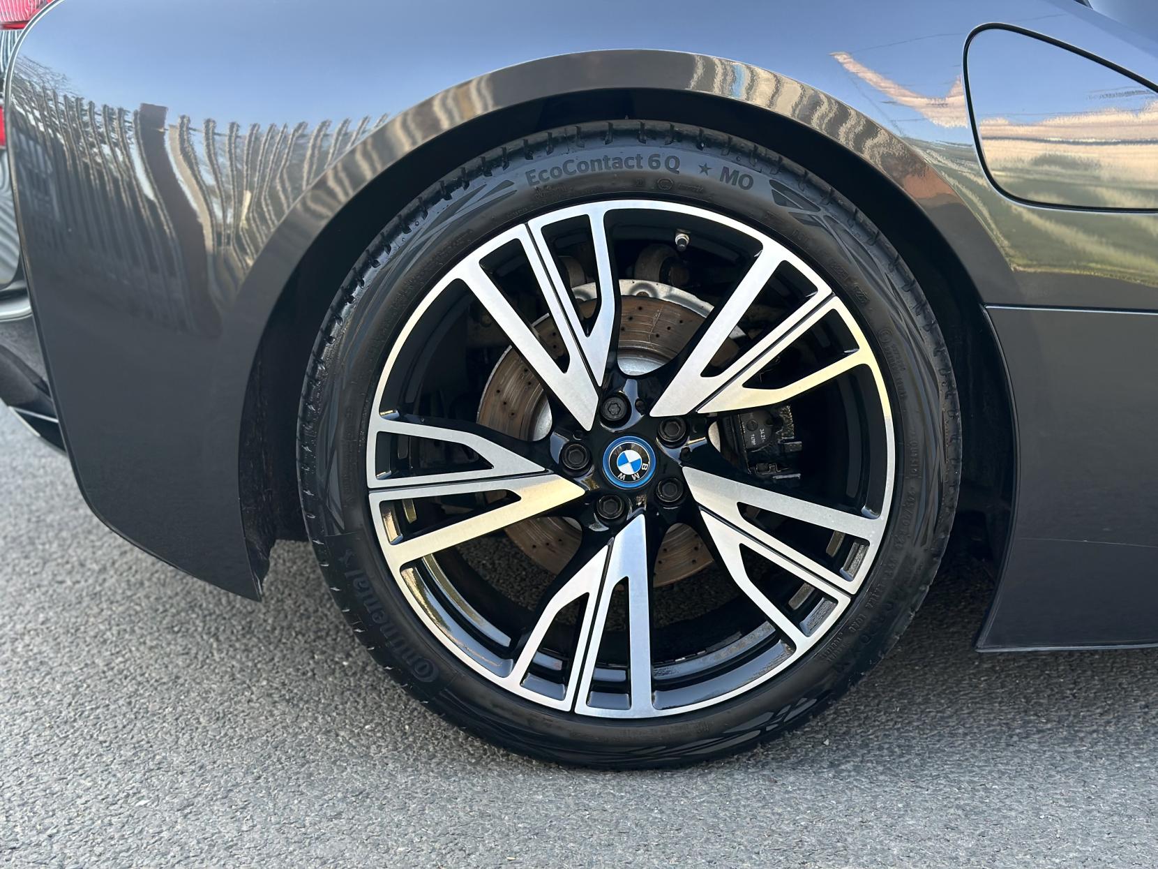 BMW i8 1.5 11.6kWh Roadster 2dr Petrol Plug-in Hybrid Auto 4WD Euro 6 (s/s) (374 ps)